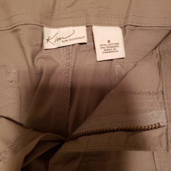 Shorts - Picture 4 of 6